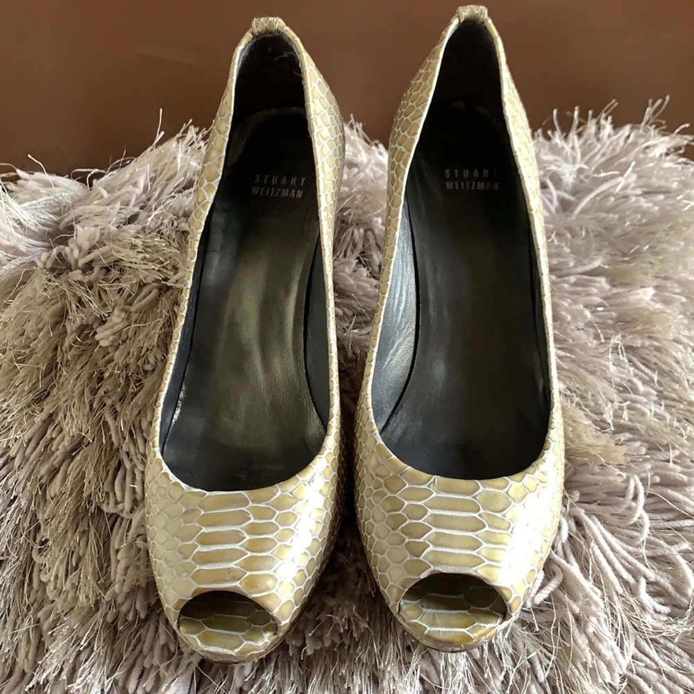 Host Pick Stuart Weitzman “Logo Plainfield” Snake… - image 1